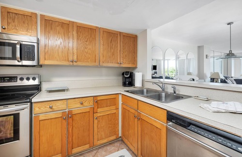 Saint Simons Island Condo | Oceanfront Condominium with Swimming Pool. Private Boardwalk to Beach! Ocean View