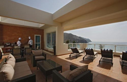 Khor Fakkan Resort | Oceanic Khorfakkan Resort & Spa