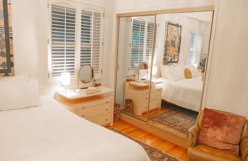 Mar Vista House | Oceanside California Cottage