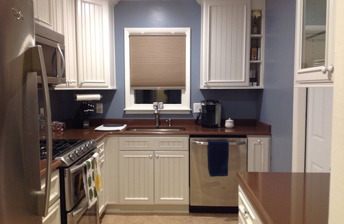 Rehoboth by the Sea Cottage | Oceanside Cozy Cottage 2 Blocks to Beach! Family & Dog Friendly! All Amenities!