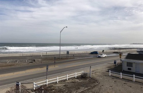 Hampton Apartment | Oceanside Motel room at North Beach Motel! Pet Friendly!