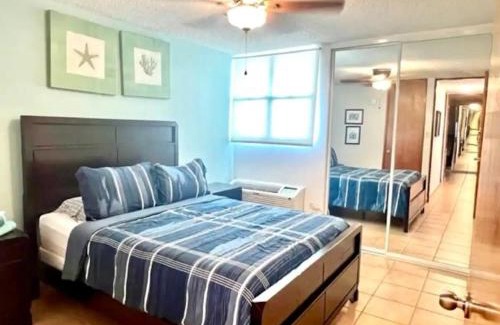 El Combate House | Oceanview Costa del Mar Condo with Pool and Smart TV