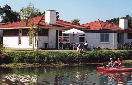 Oostrum Resort | Oeverwoning 4p - Two Bedroom Resort, Sleeps 4