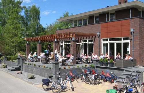 Oostrum Resort | Oeverwoning 4p - Two Bedroom Resort, Sleeps 4