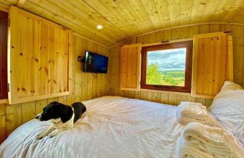 Yarpole House | Off-Grid Glamping - Quiet, Starry Escape