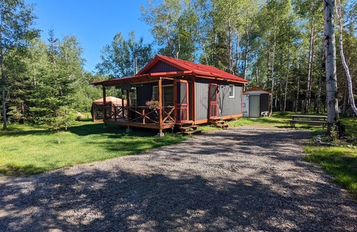Garson Cabin | Off grid Rustic Cabin