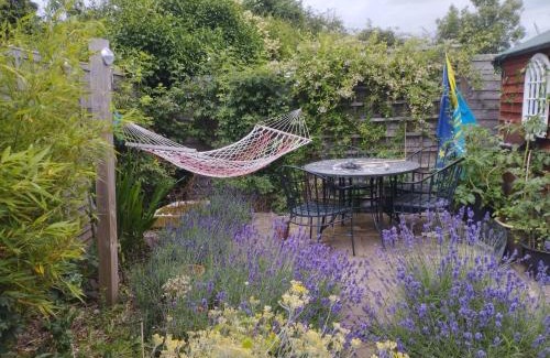 Leamington Spa Apartment | Offa Hideaway