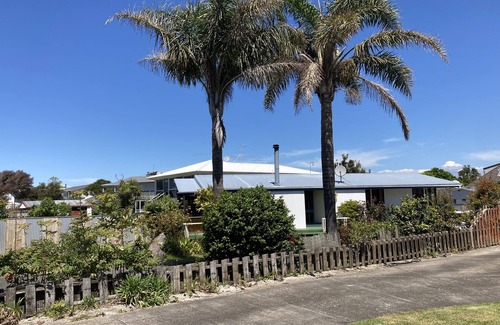 Ohope House | Ohope Beach House 3min stroll to the Beach or Harbour