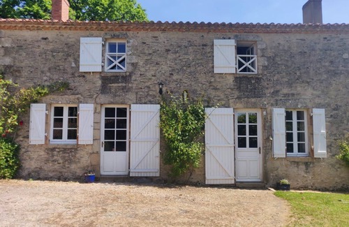 Saint-Georges-de-Pointindoux House | Old country house 20 minutes from Les Sables d'Olonne