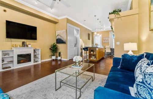 Old East Hill House | Old East Hill Townhouse