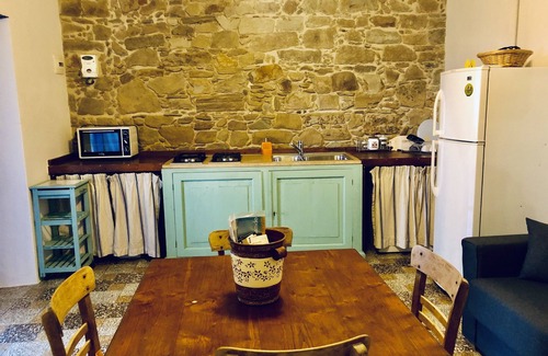 Capo d'Orlando House | Old fisherman's house overlooking the sea, along the Capo d'Orlando promenade