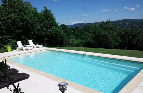Champagnac House | Old house with character, private pool, sleeps 6, 3 bedrooms