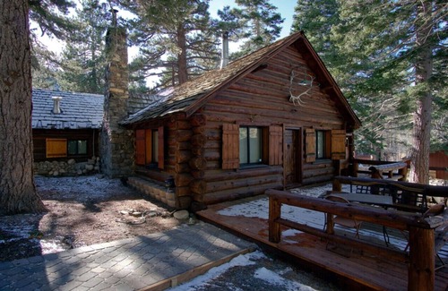 Sunny Slopes Cabin | Old Mammoth Revived Historic Escape | Ski | Trails