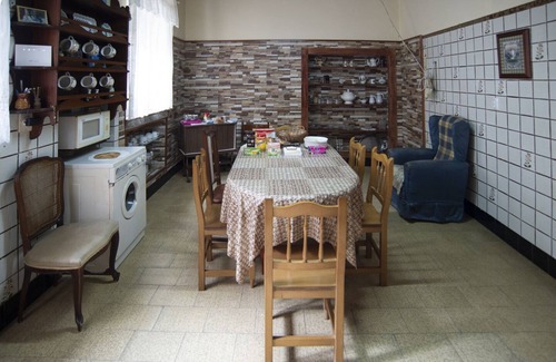 Muros House | Old renovated sawmill in a detached house