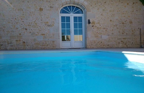 Gaillan-en-Medoc House | Old restored winery