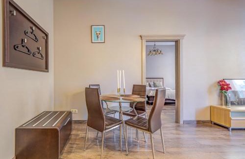Birzgale Apartment | Old Riga 1BR, Doma Square Views
