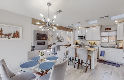Sawmill Area House | *Old Town Odyssey! In the heart of history!
