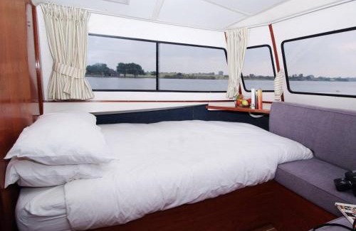 Sasolburg Apartment | Old Willow Houseboats