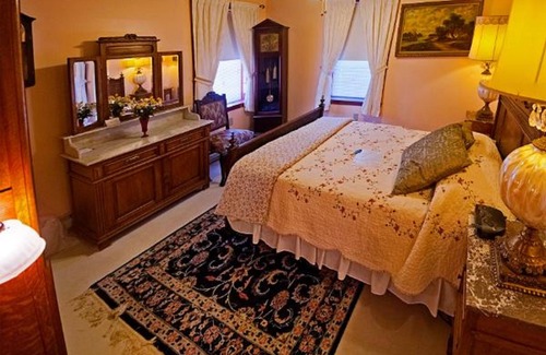 Winterport Bed & Breakfast | Old Winterport Commercial House