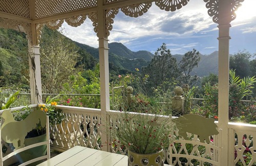 Newcastle Cottage | Old world Jamaica charm