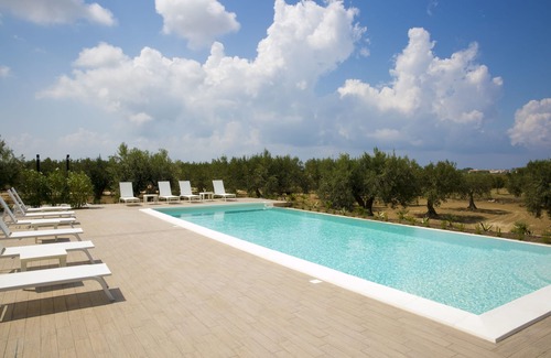 Paceco House | Olea Court Resort