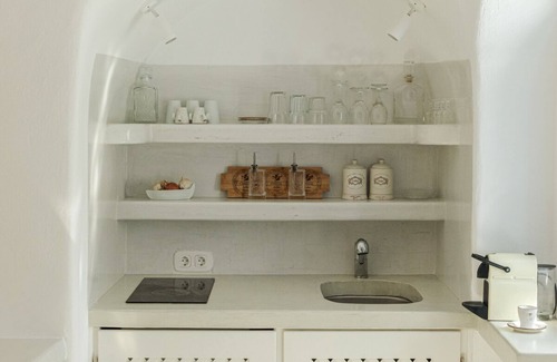 Firostefani Villa | Olive Cave house "Bronze"