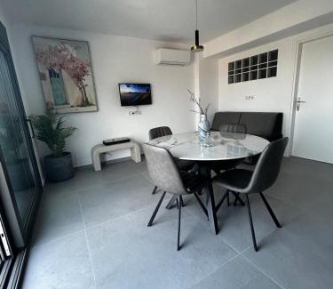 Skotina Apartment | Olympus Pearl