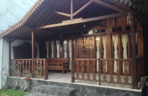 Yogyakarta House | Omah Kayu Guesthouse, Yogyakarta