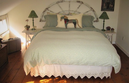 Clinton Corners Bed & Breakfast | Omega special, Sunday night thru Thursday night 5 NIGHT MINIMUM, 3 miles away,