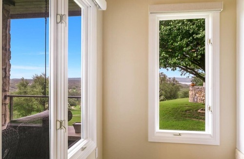 Barton Creek Lakeside Cottage | OMG! THAT VIEW! Cottage #20 in Barton Creek Lakeside-a private country club