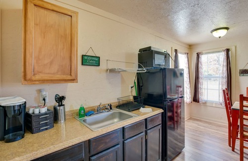 Cayuga Apartment | On-Site Boat Ramp: Pet-Friendly Kerens Studio!
