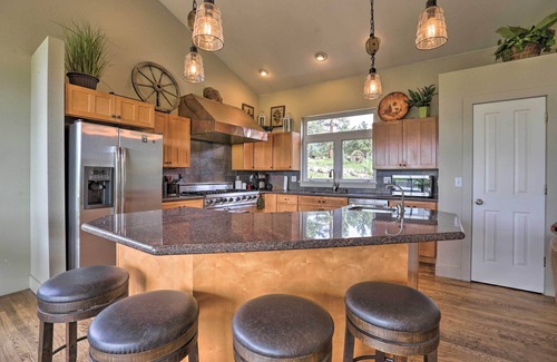 Conifer House | On-Site Hiking Access: Mtn-View Conifer Cabin