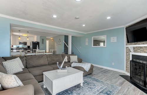 Chic's Beach Condo | ON THE BEACH! Stunning Beachfront Property!