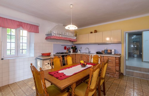 Susnjevica Villa | On the edge of the National Park, the perfect distance between the sea and the mountains