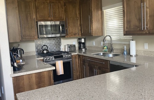 Groveland House | On the Golf Course, 3-Bdrms, 2 Full Baths, 35 miles to Yosemite, Pups ok!