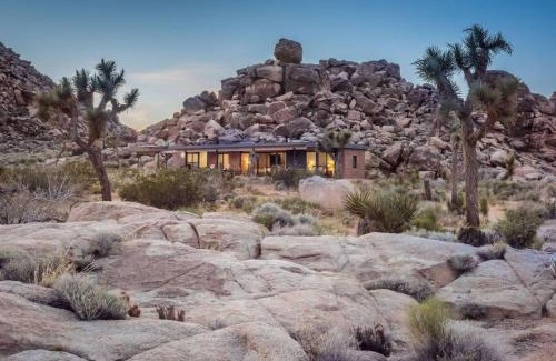Joshua Tree House | On the Rocks by Fieldtrip Featured in Condé Nast