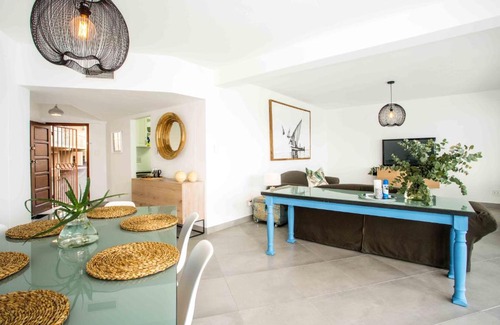 Sheffield Beach Apartment | On the Rocks Sheffield