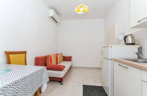 Okuklje Apartment | One bedroom apartment near beach Okuklje, Mljet (A-4912-f)