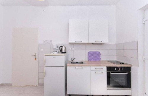 Okuklje Apartment | One bedroom apartment near beach Okuklje, Mljet (A-4912-f)