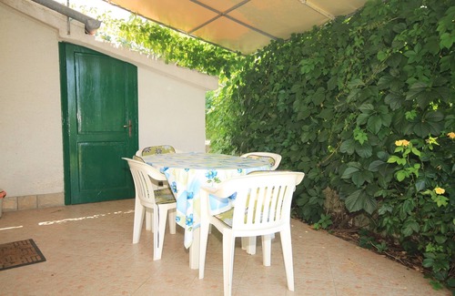 Nevidane Apartment | One bedroom apartment with terrace Neviđane, Pašman (A-8273-c)