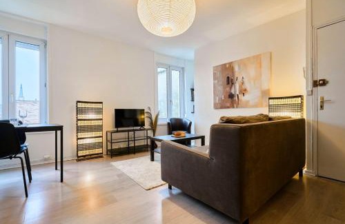 Mouvaux Apartment | One bedroom apartment near tramway & shops