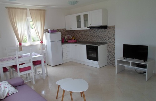Kuciste Apartment | One bedroom apartment with balcony and sea view Kučište - Perna, Pelješac (A-10161-e)