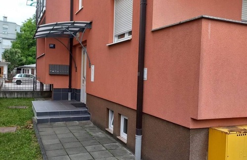 Novi Zagreb Apartment | One bedroom apartment with balcony Zagreb (A-22231-a)