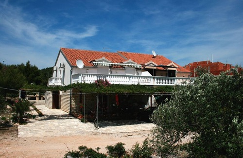 Jezera Apartment | One bedroom apartment with terrace Jezera, Murter (A-5082-a)