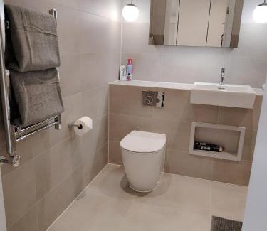 Canning Town North Apartment | One bedroom flat West Ham