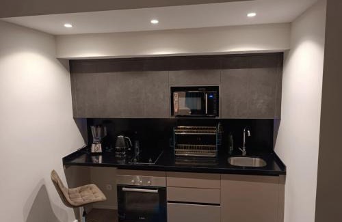 Kitisuru Apartment | One Bedroom Furnished Apartment at Enaki Resort Near Village Market