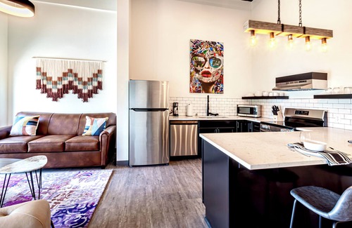 Madison House | One Bedroom King with views of Lake Monona in the heart of downtown.