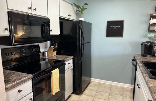 Table Rock Condo | One Bedroom Serenity on the 17th | Amenities Golf