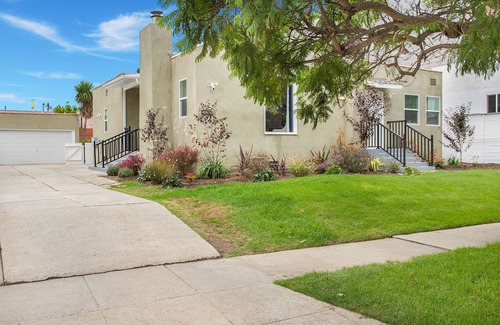 West Los Angeles Apartment | One bedroom