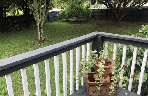 Collegedale House | one level brick home with pet friendly fenced back yard , close to Chattanooga